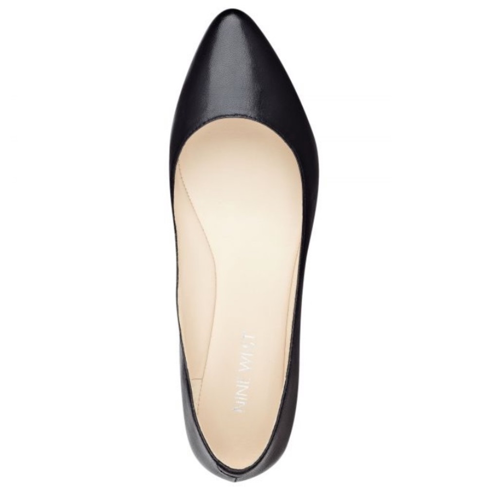 Nine West Speakup almond toe black flats